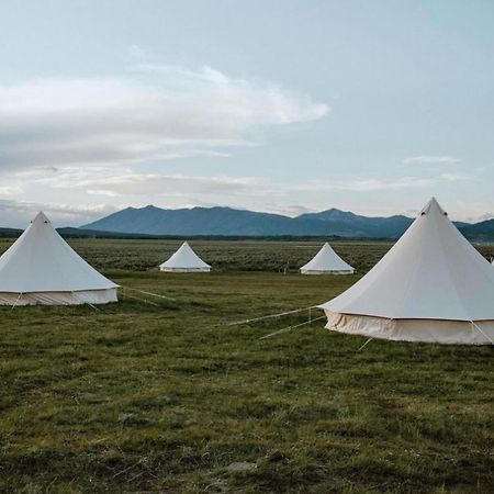 Wander Camp Yellowstone Айлънд Парк Екстериор снимка