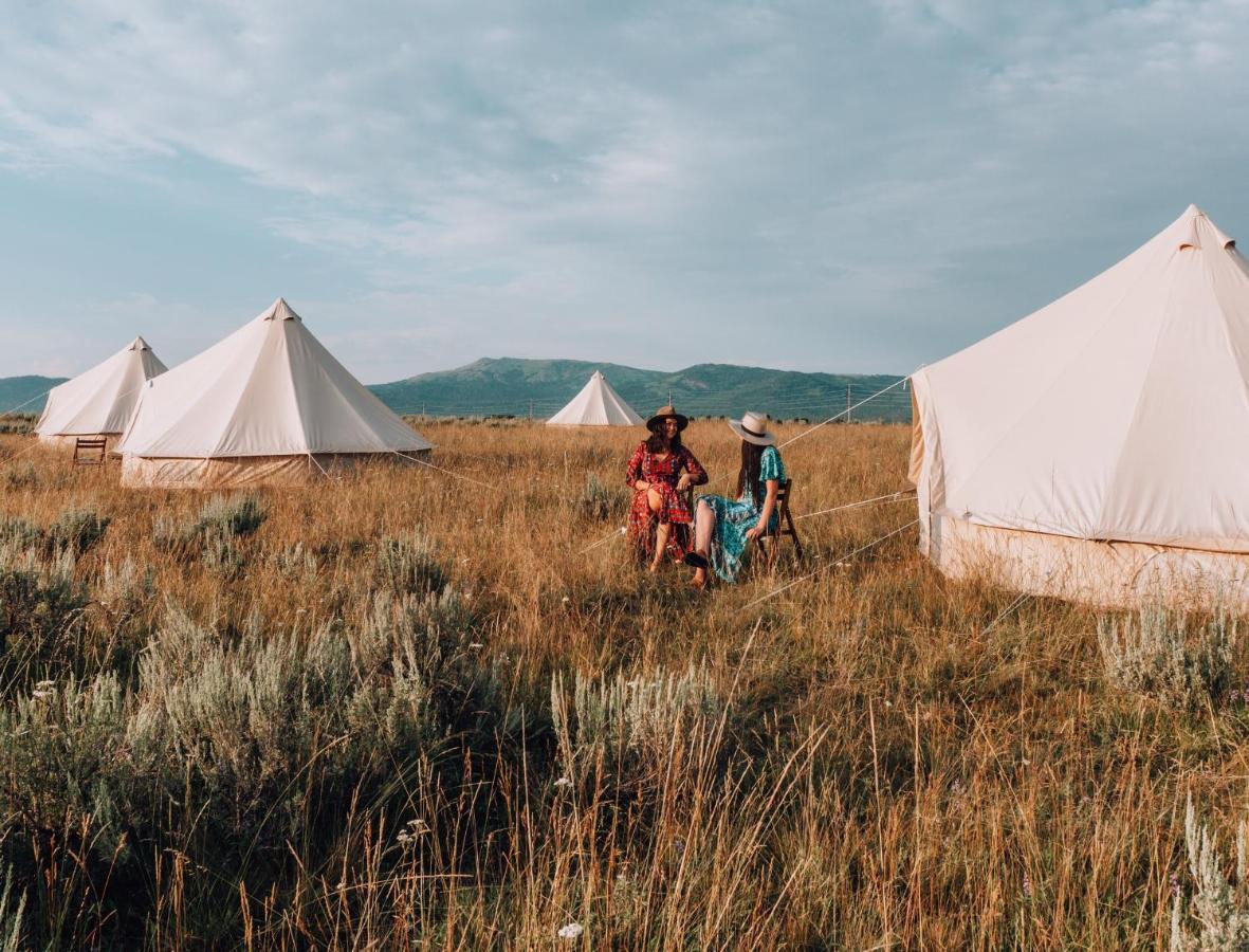 Wander Camp Yellowstone Айлънд Парк Екстериор снимка